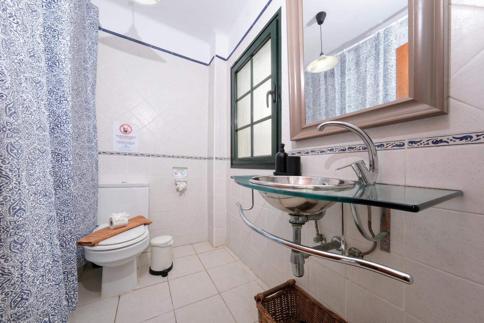 Casa Hibiscus - Shared Pool - Close To Seafront Promenade Punta Mujeres Luaran gambar