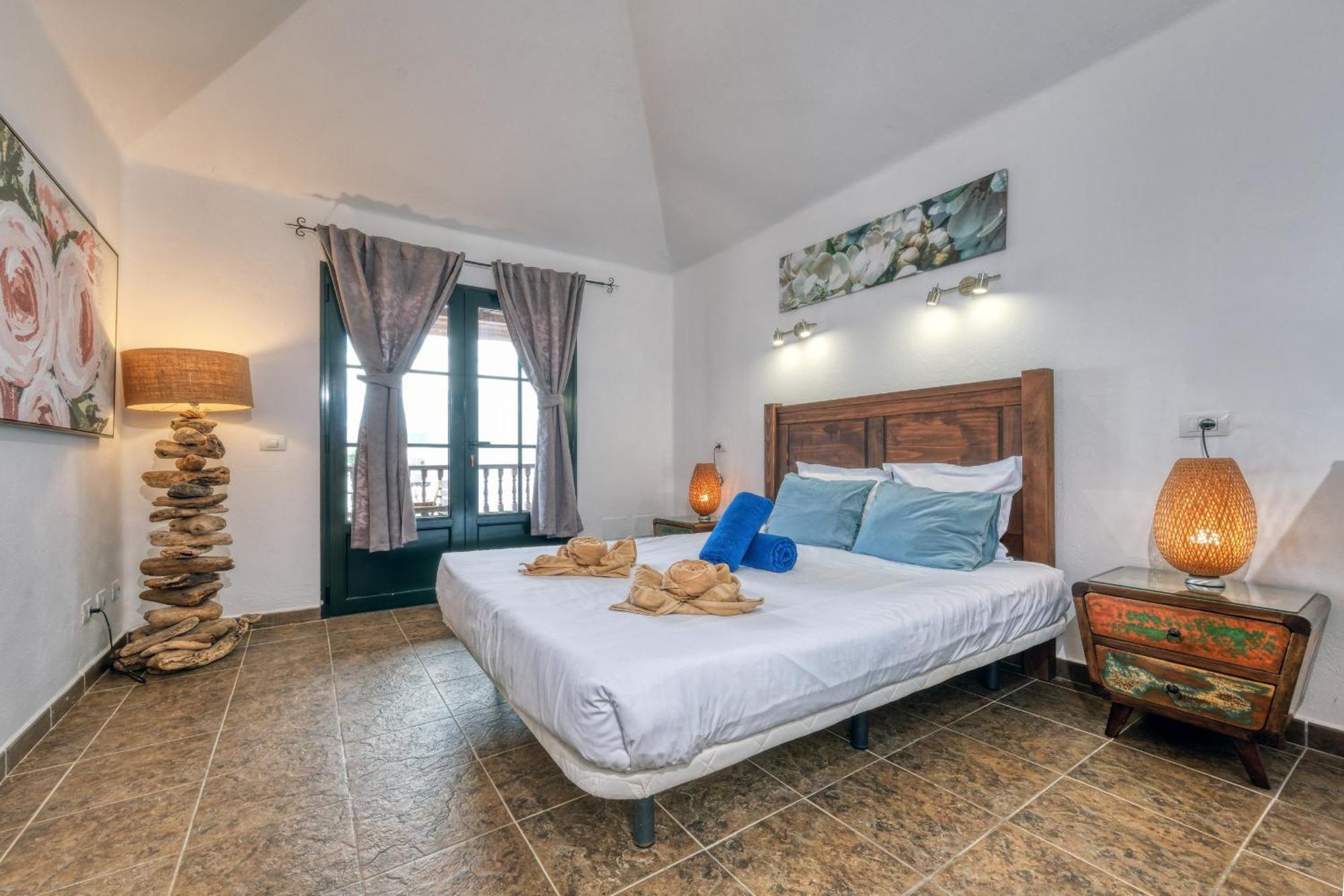 Casa Hibiscus - Shared Pool - Close To Seafront Promenade Punta Mujeres Luaran gambar