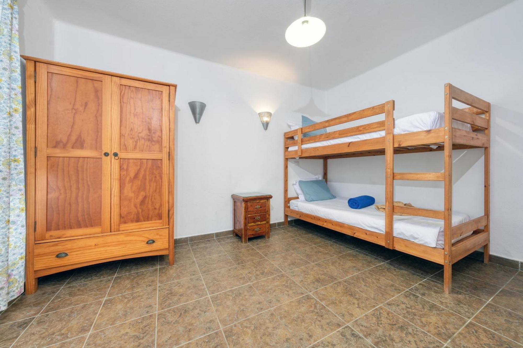 Casa Hibiscus - Shared Pool - Close To Seafront Promenade Punta Mujeres Luaran gambar