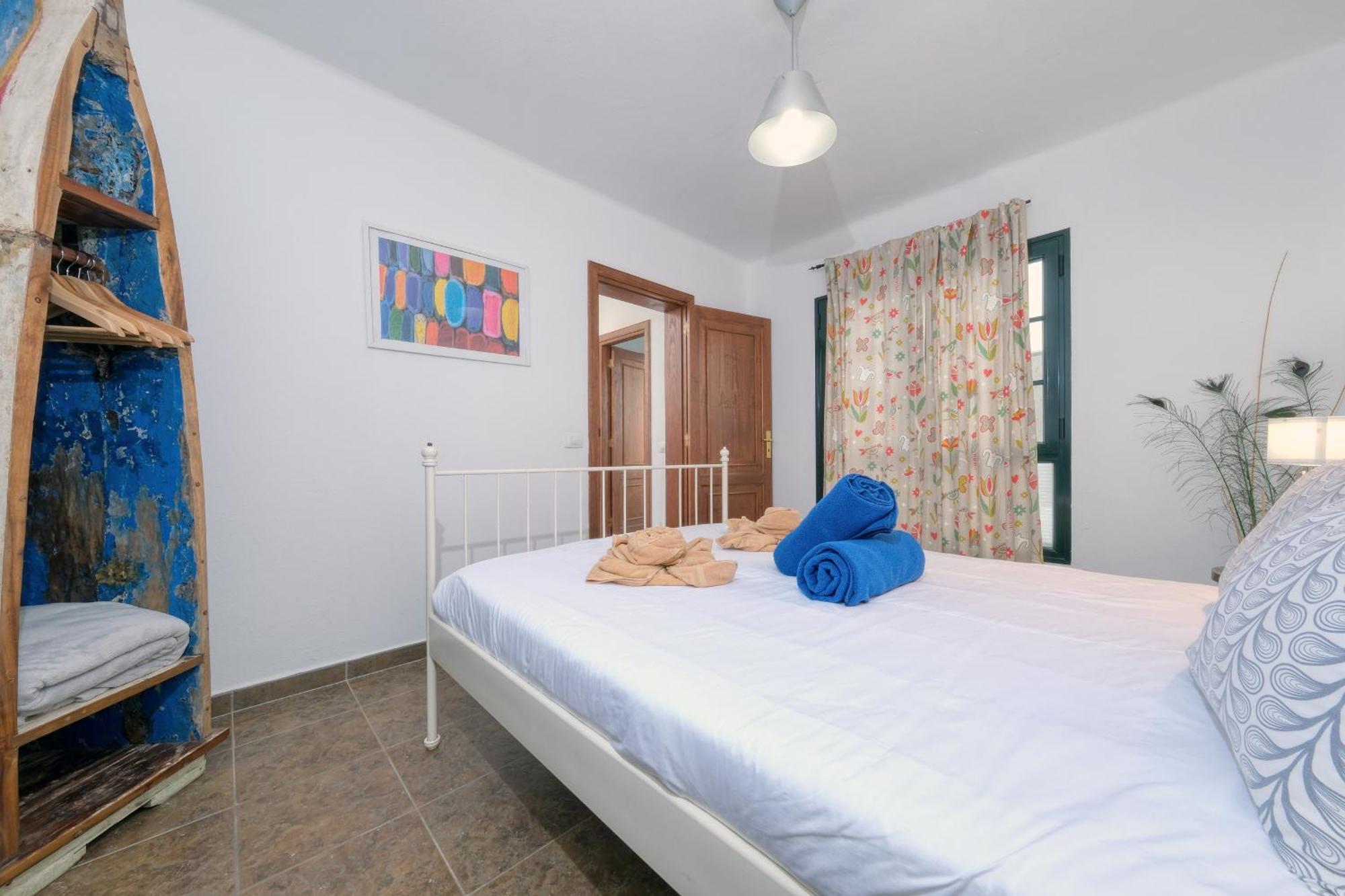 Casa Hibiscus - Shared Pool - Close To Seafront Promenade Punta Mujeres Luaran gambar