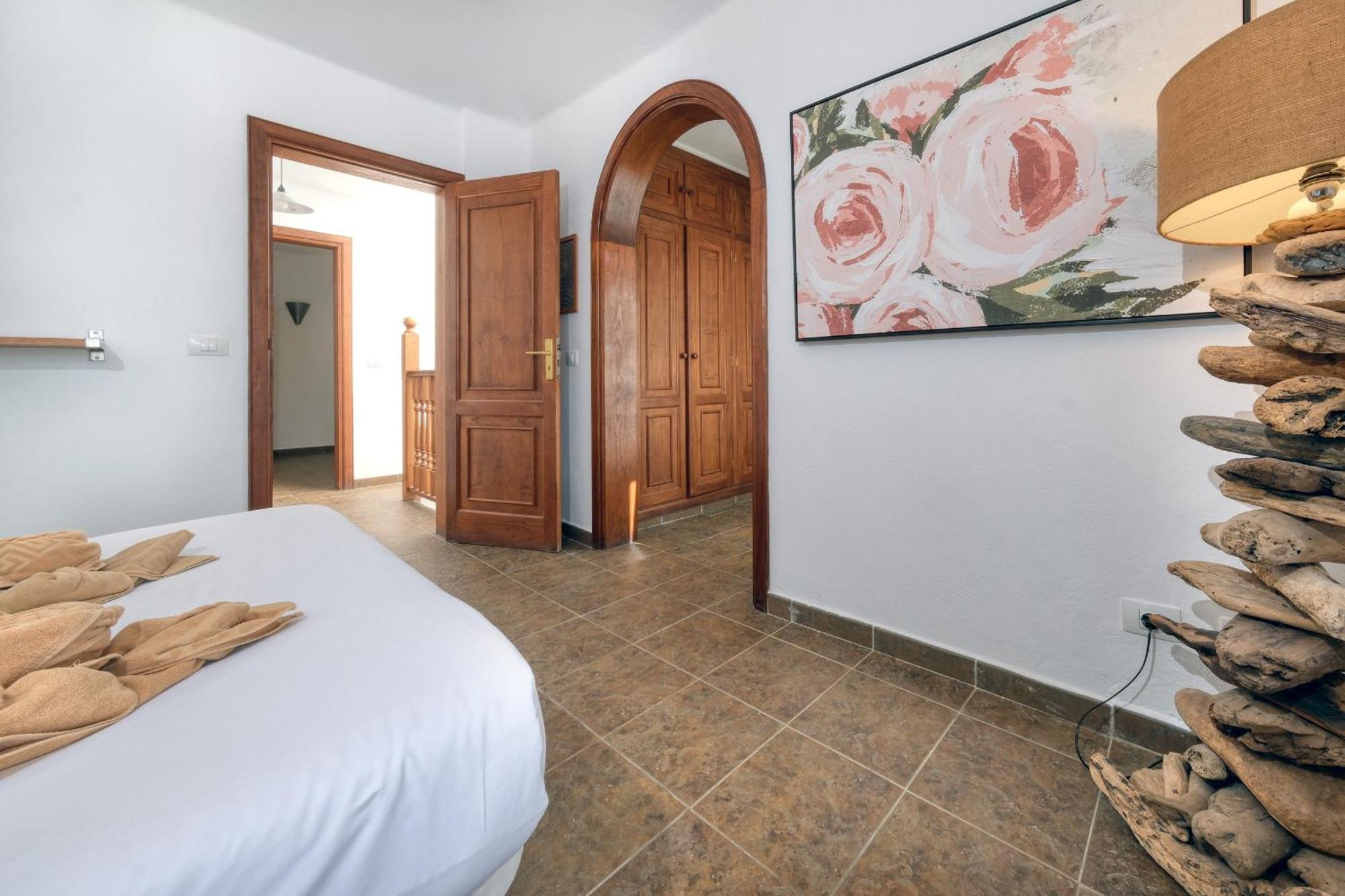 Casa Hibiscus - Shared Pool - Close To Seafront Promenade Punta Mujeres Luaran gambar