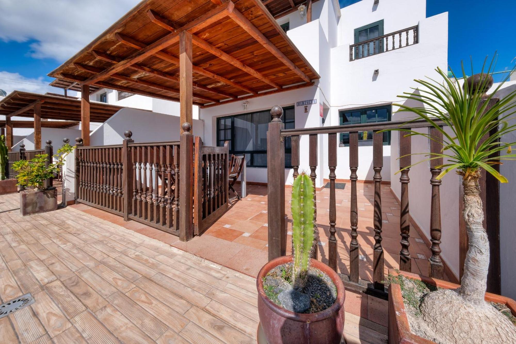 Casa Hibiscus - Shared Pool - Close To Seafront Promenade Punta Mujeres Luaran gambar